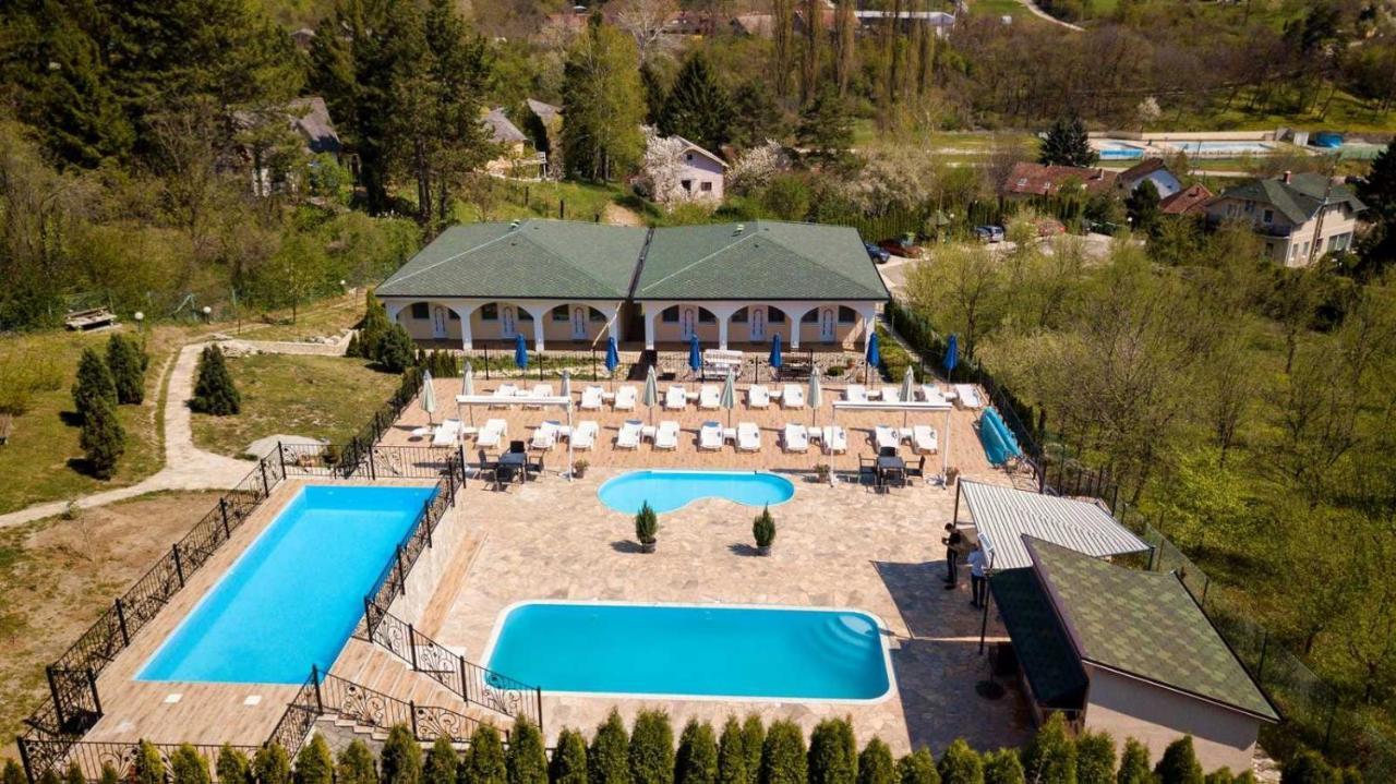 Suncani Breg Apartments Vrdnik Esterno foto